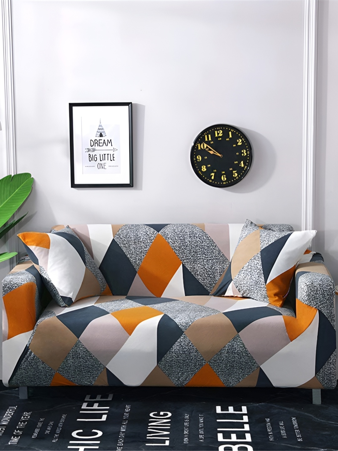 

Lukzer Grey & White Geometric Printed 4 Seater Sofa Cover With Arms