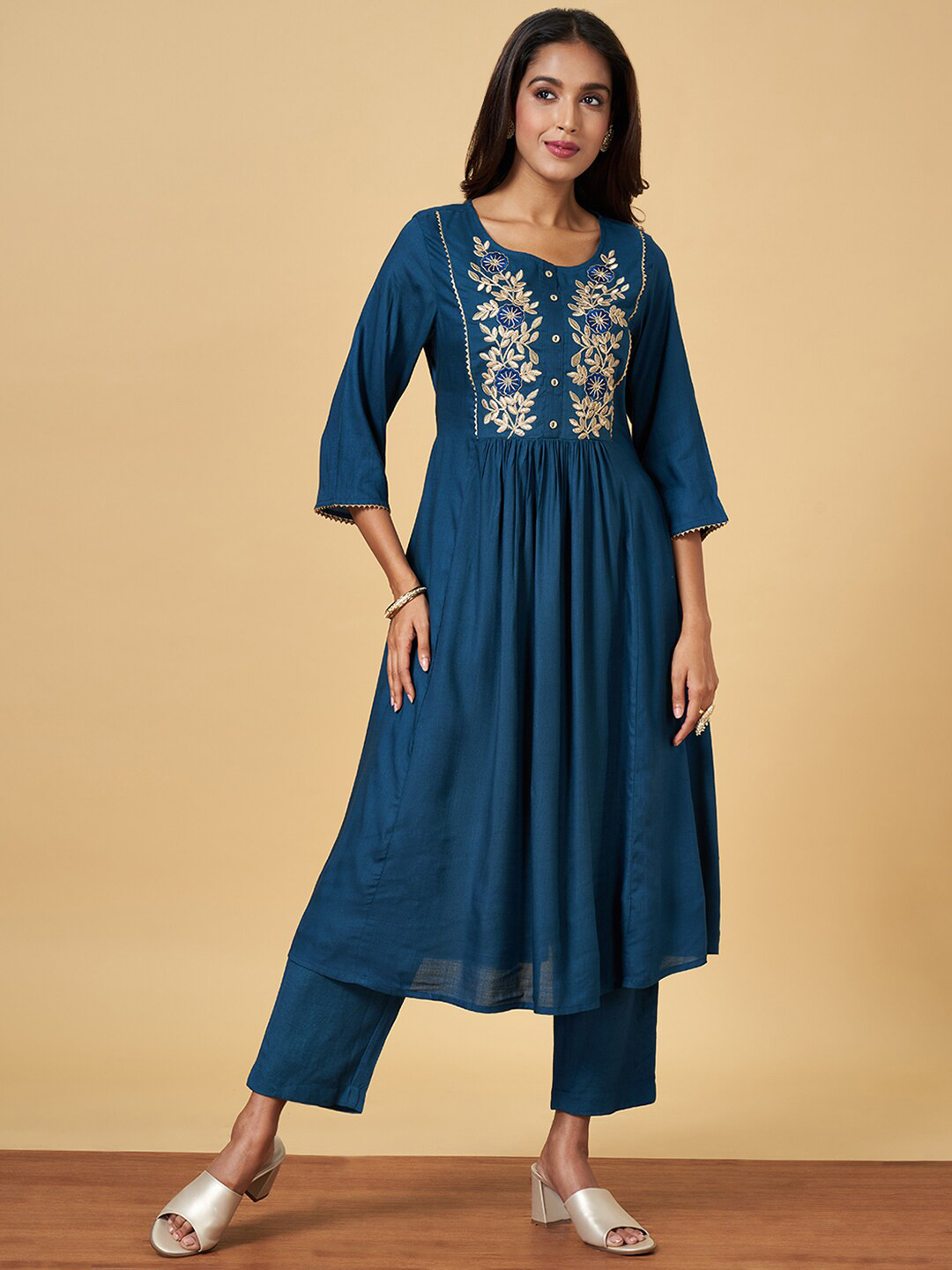 

YU by Pantaloons Floral Yoke Design A-Line Kurta with Trousers, Blue
