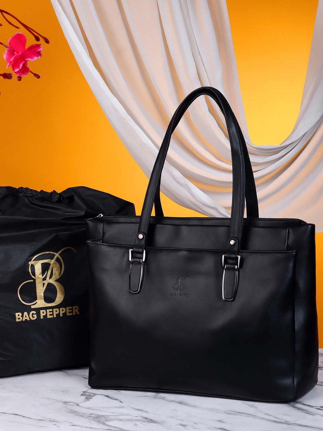 

Bag Pepper Structured Shoulder Bag, Black