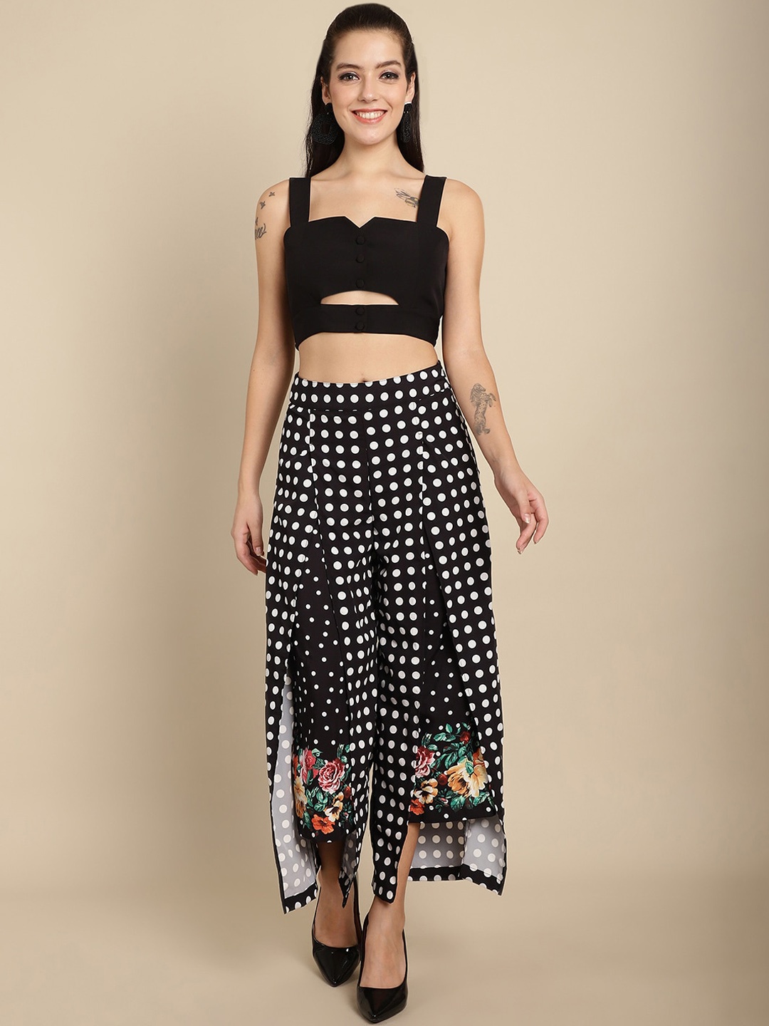 

BLANC9 Shoulder Straps Crop Top With Trousers, Black