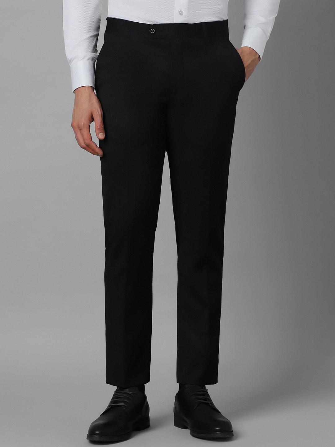 

Louis Philippe Black Slim Fit Formal Trousers