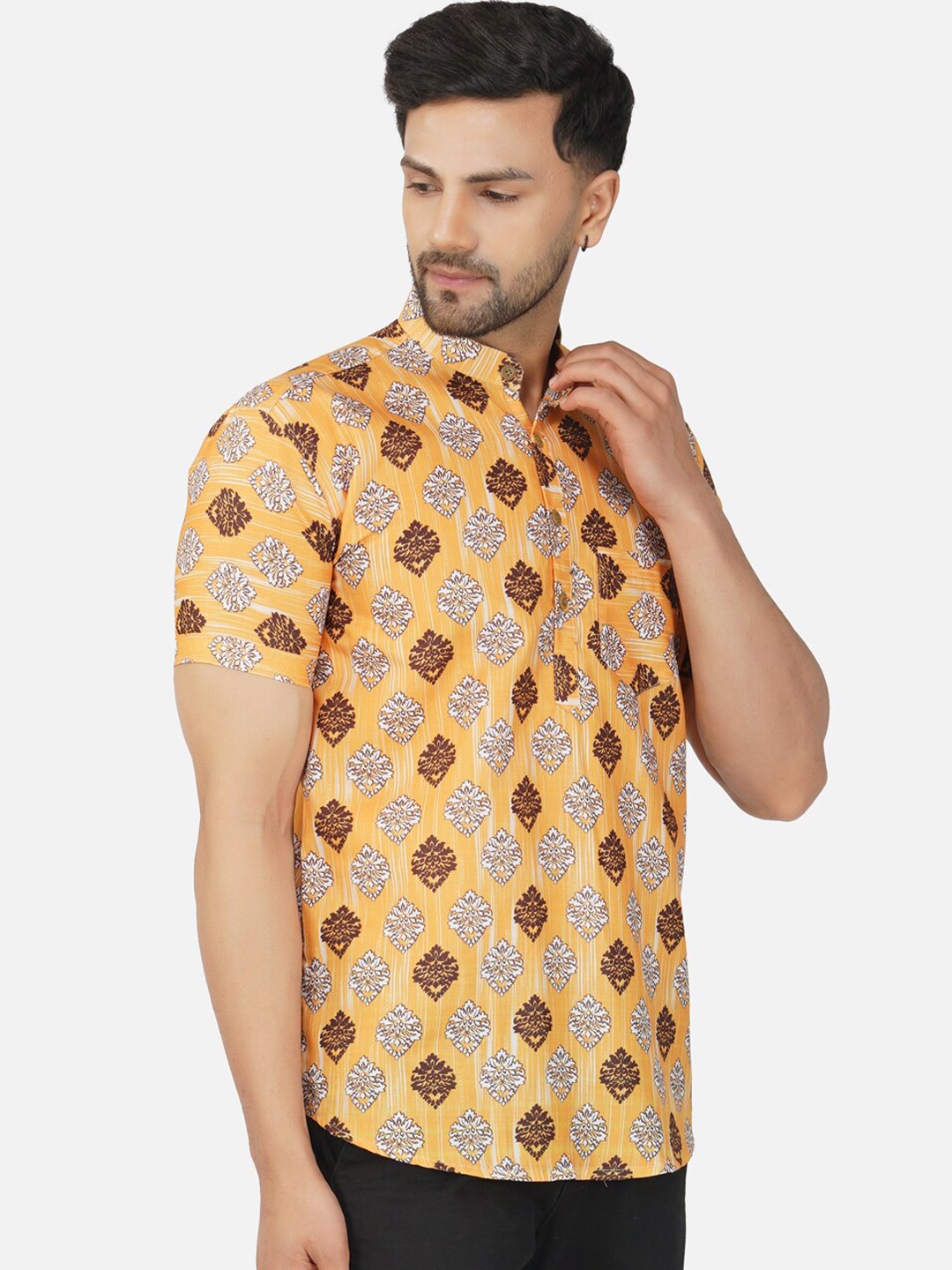 

BASE 41 Ethnic Motifs Printed Band Collar Straight Kurta, Yellow
