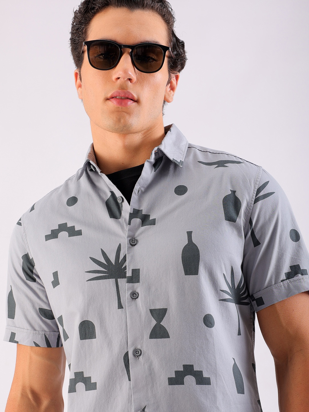 

The Indian Garage Co Grey Slim Fit Conversational Printed Cotton Casual Shirt