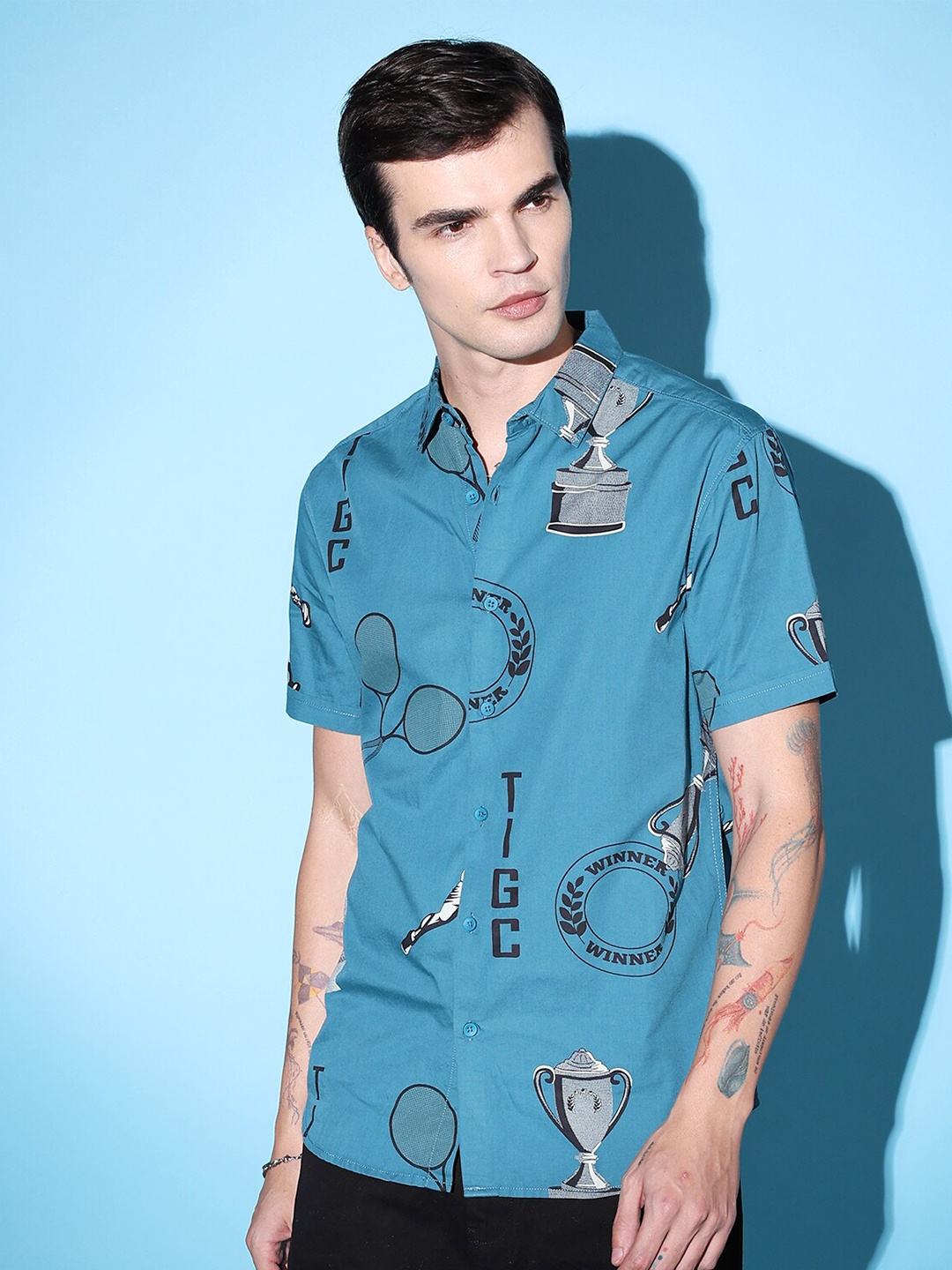 

The Indian Garage Co Men Slim Fit Conversational Printed Resortwear Shirt, Blue