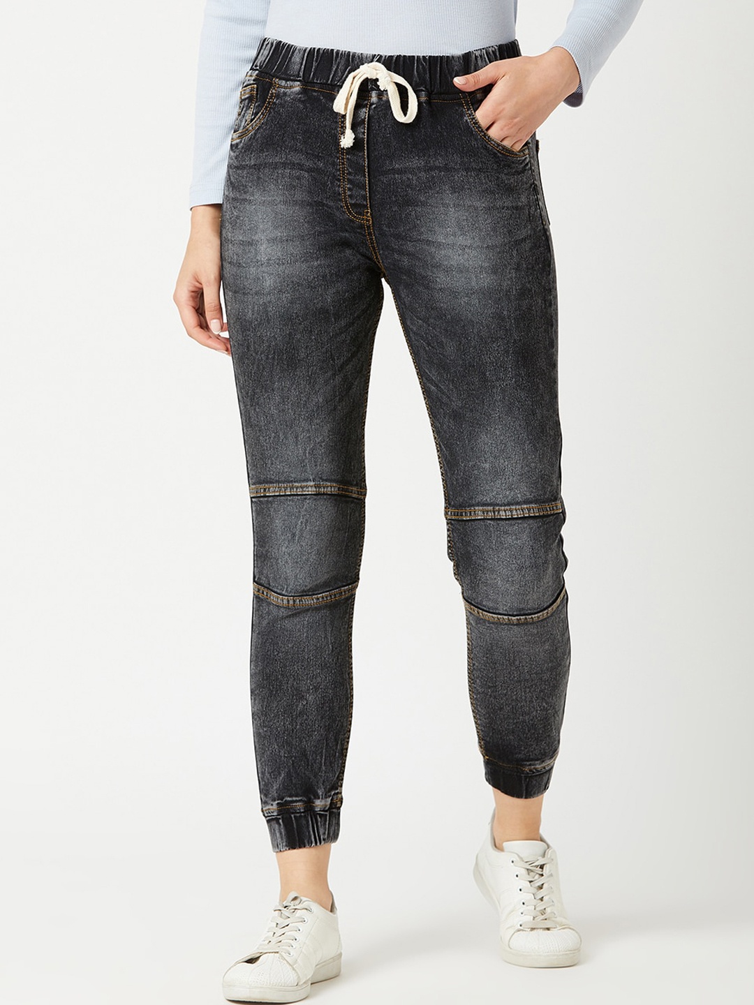 

DressBerry Women Black Relaxed Fit Stretchable Jeans