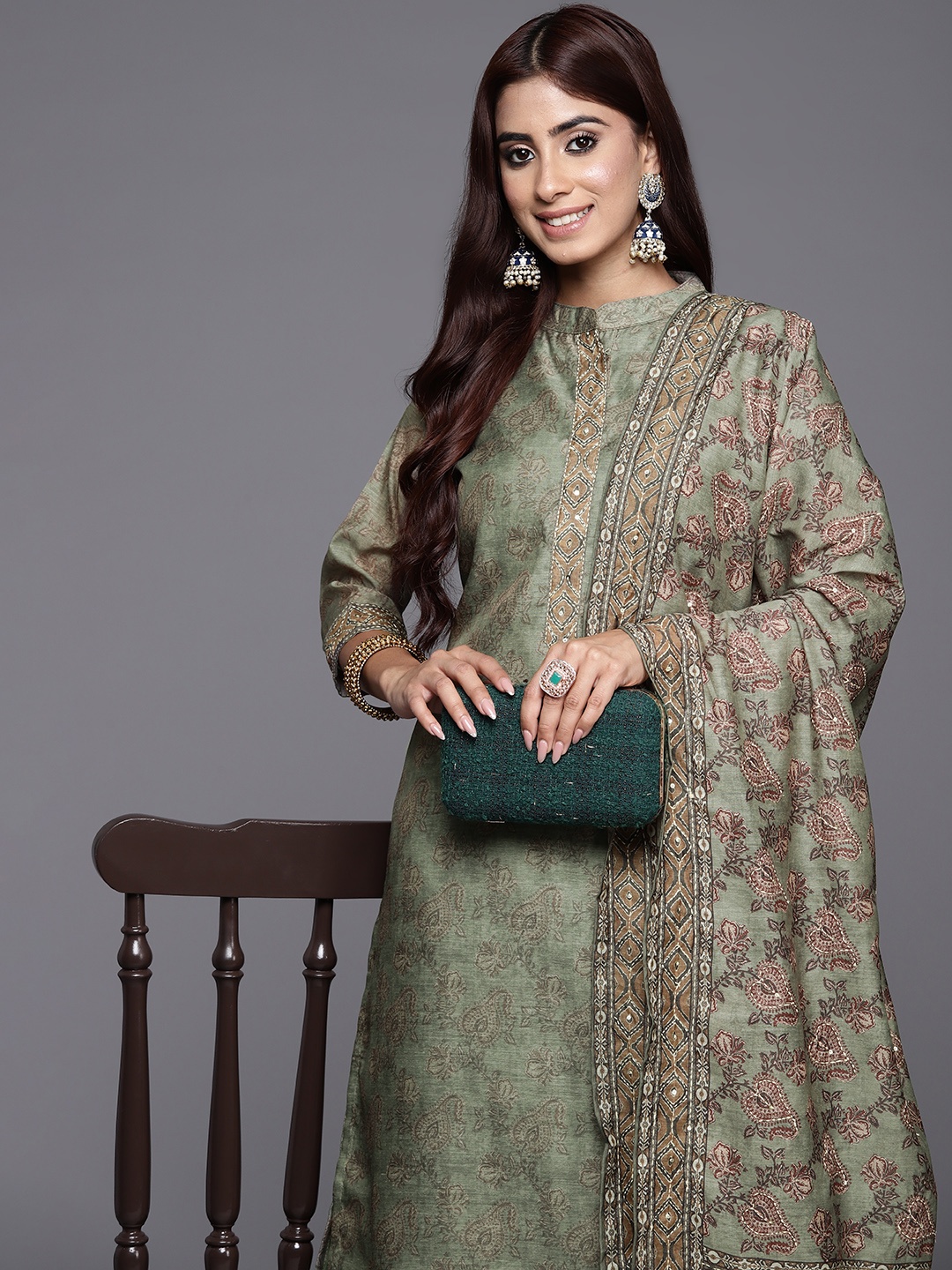 

Varanga Women Ethnic Motifs Printed Regular Kurta with Trousers & With Dupatta, Green