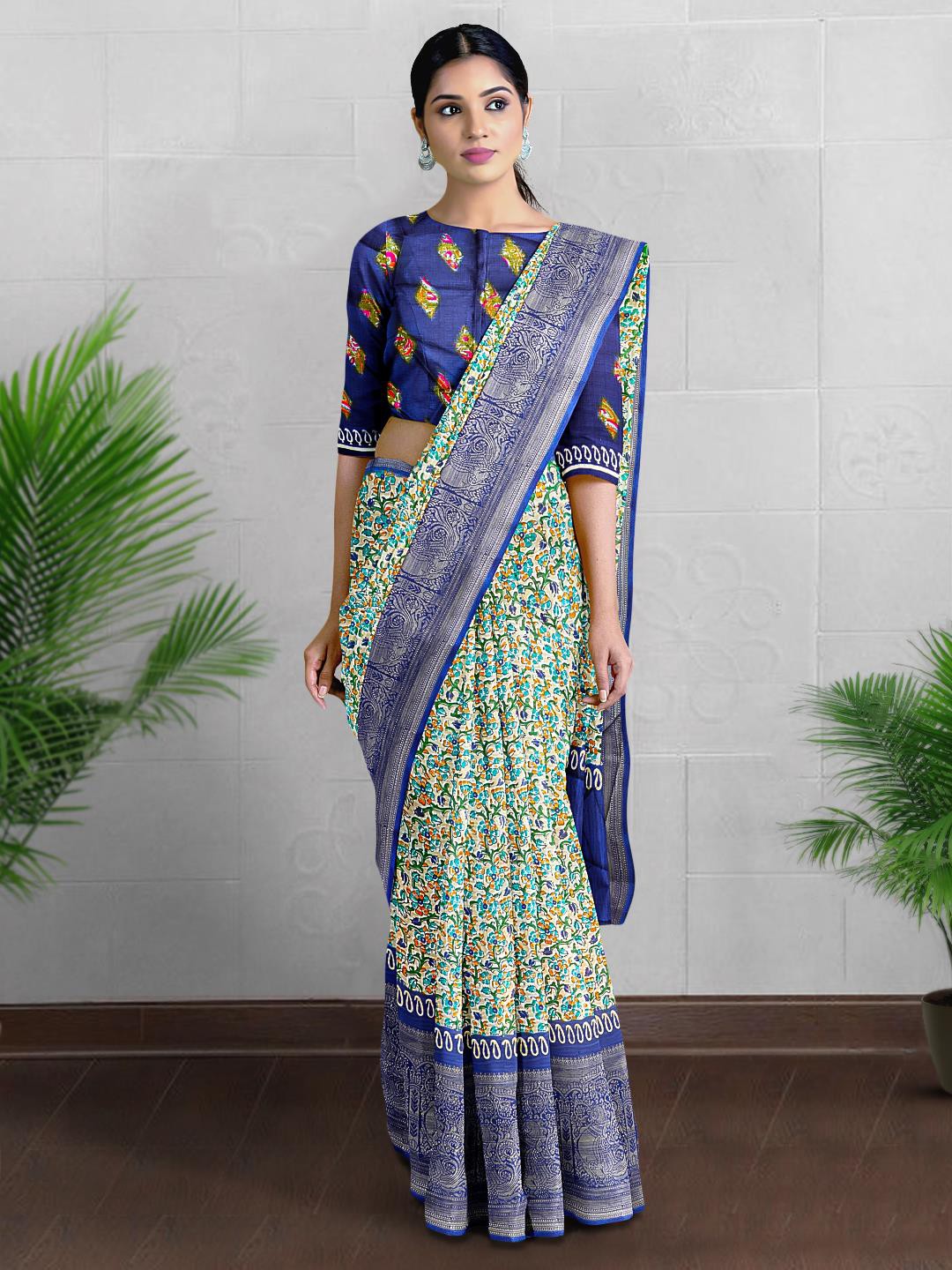 

Kalamandir Floral Woven Designed Saree, Green