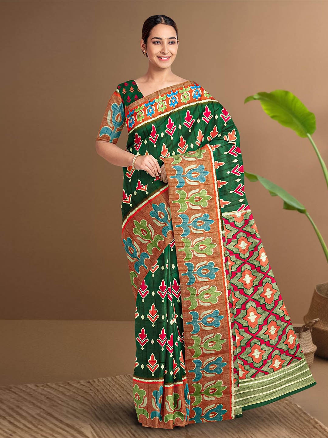 

Kalamandir Ethnic Motifs Printed Saree, Green