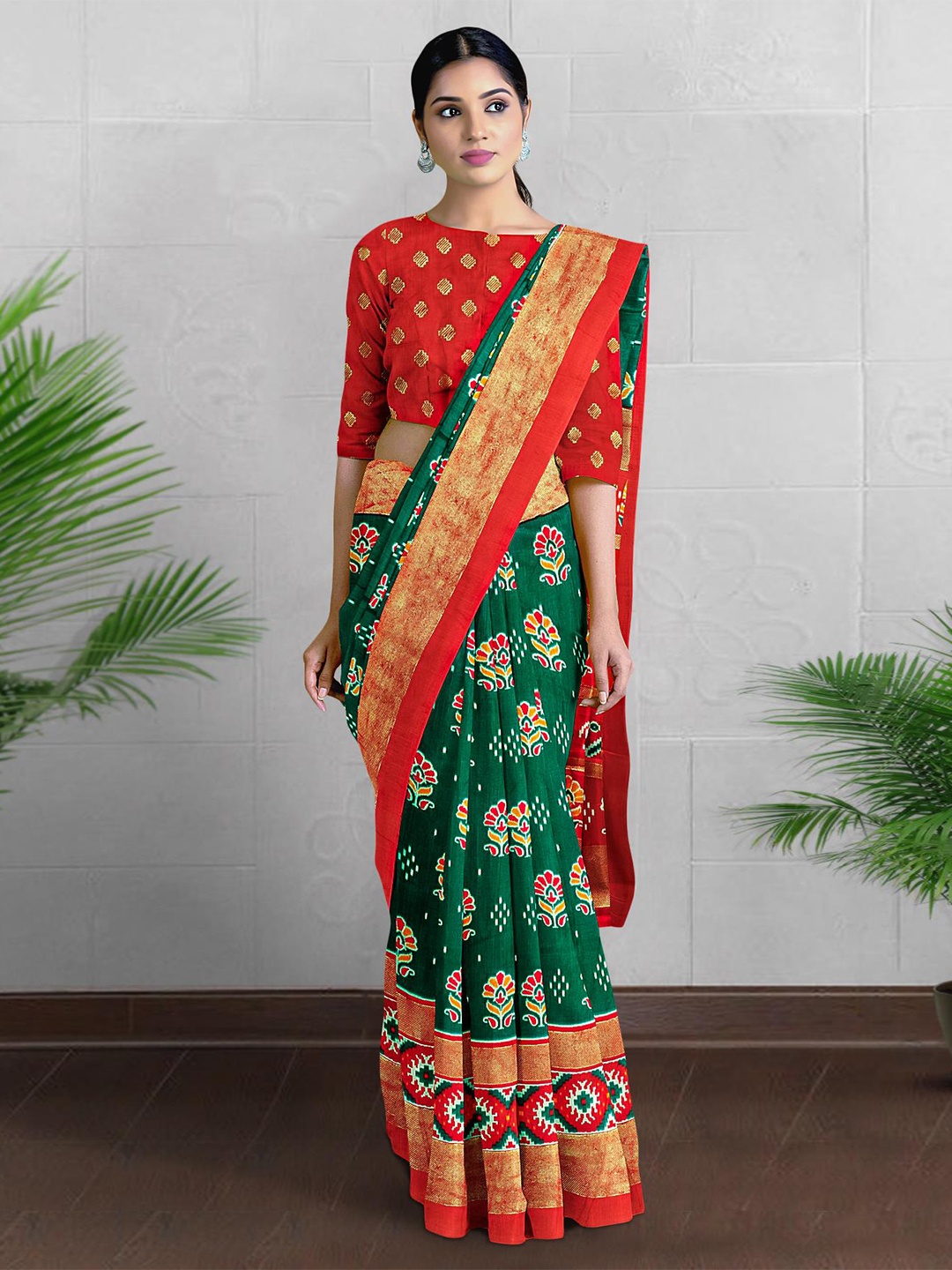 

Kalamandir Floral Printed Zari Saree, Green