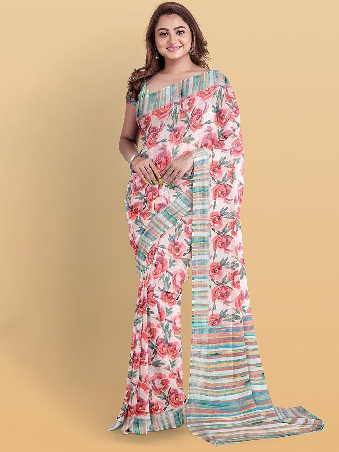 

Kalamandir Floral Printed Saree, Off white