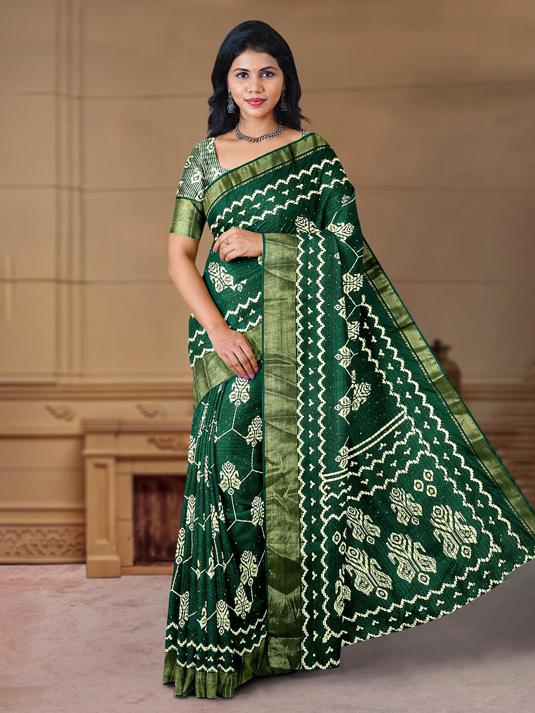 

Kalamandir Ethnic Motifs Printed Saree, Green