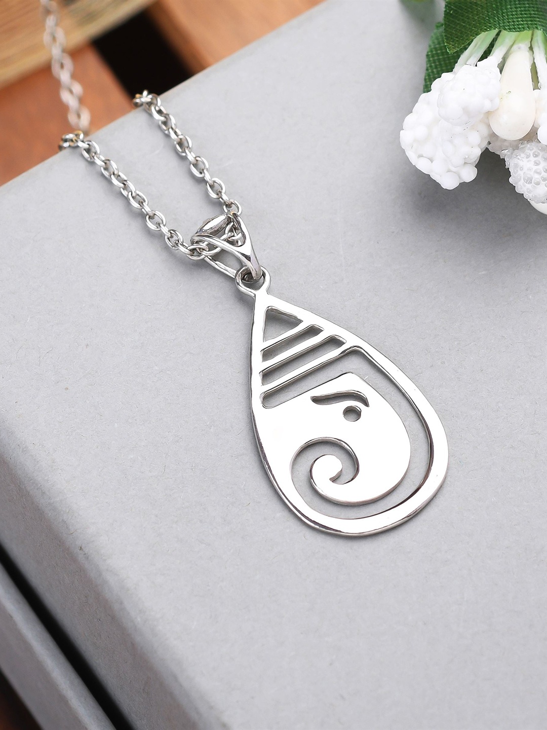 

KUBERBOX 92.5 Sterling Silver Rhodium-Plated Pendant With Chain