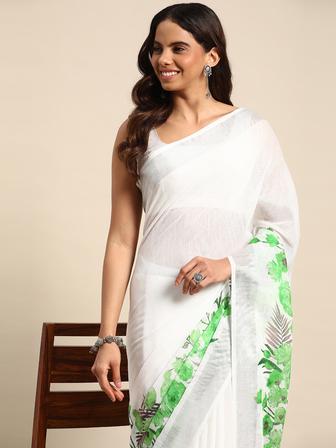 

Kalyan Silks Floral Pure Linen Banarasi Saree, White