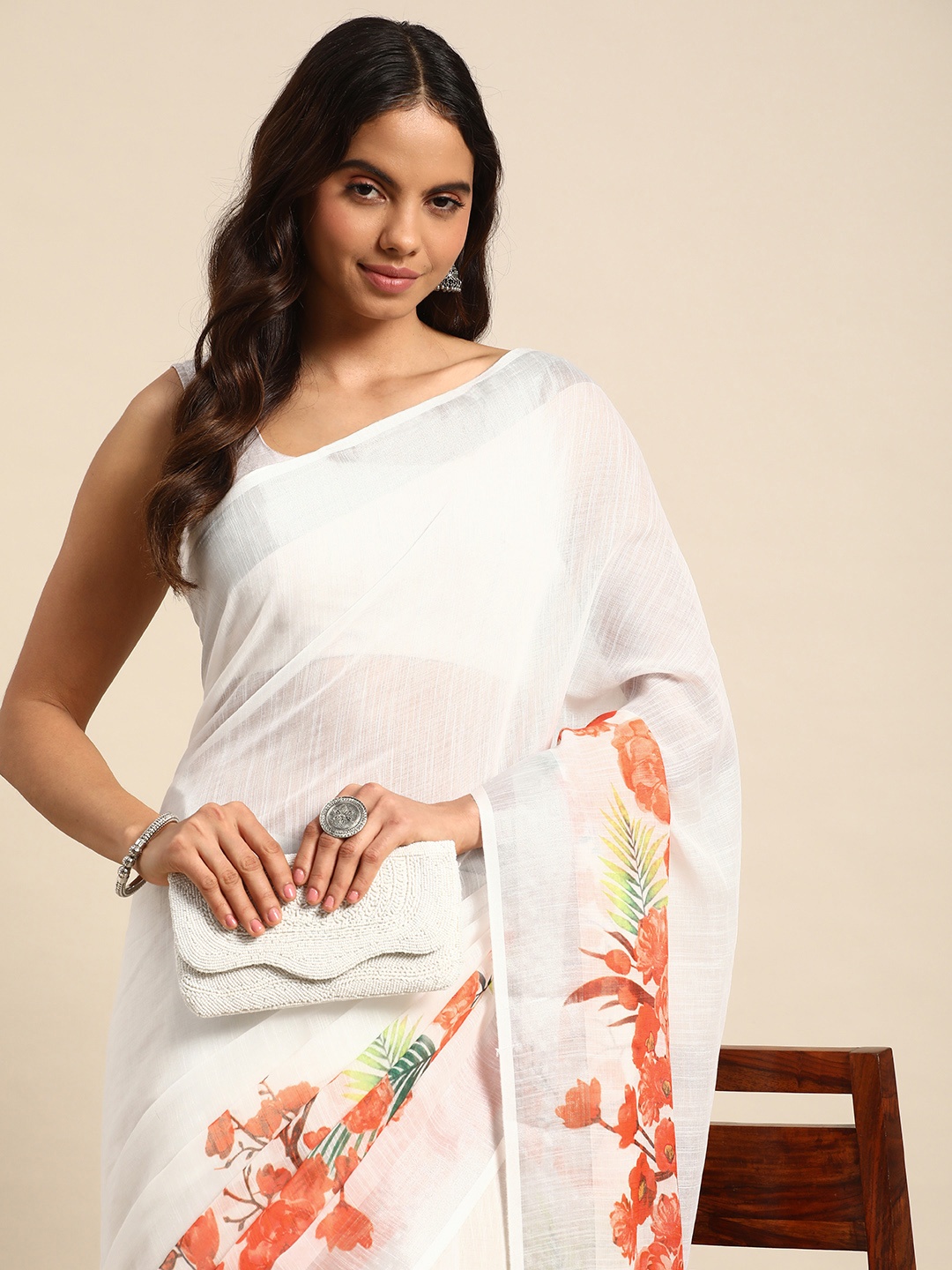 

Kalyan Silks Floral Pure Linen Banarasi Saree, White