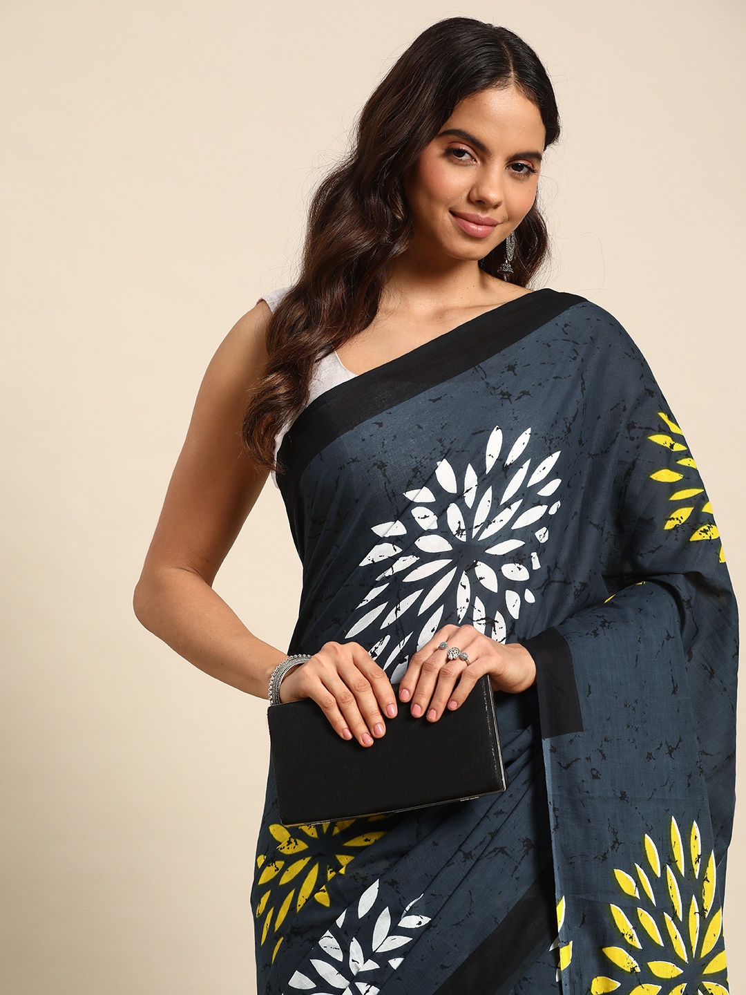 

Kalyan Silks Floral Pure Cotton Saree, Grey
