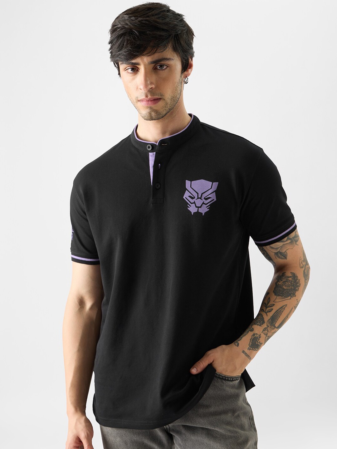 

The Souled Store Men Black Black Panther Printed Mandarin Collar T-shirt