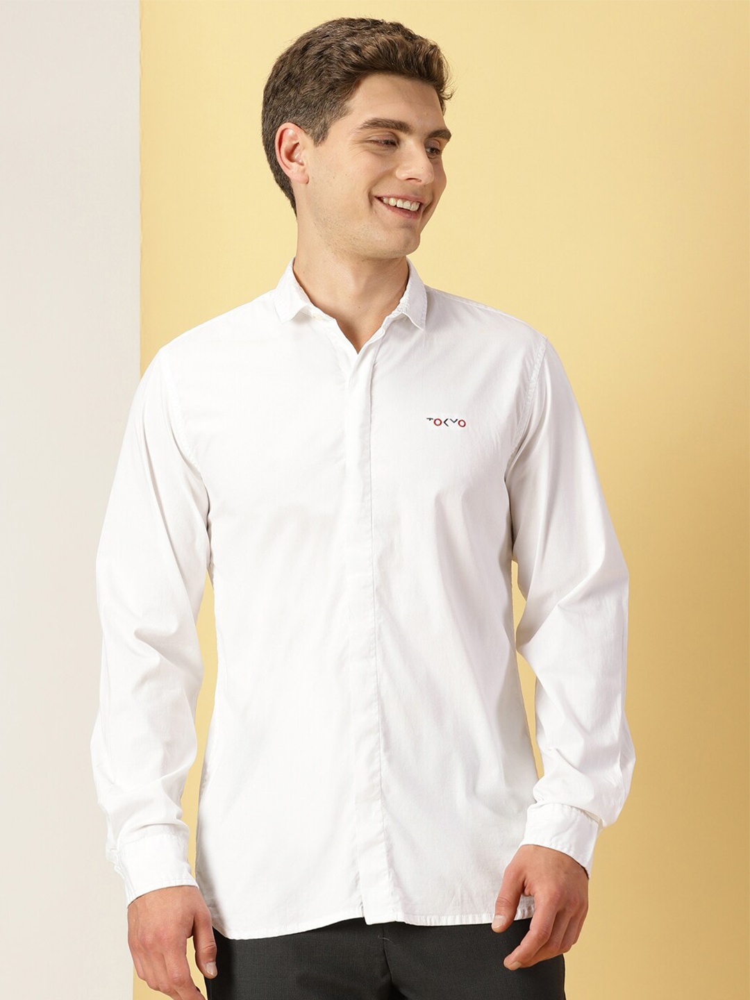 

Thomas Scott Spread Collar Slim Fit Classic Casual Shirt, White