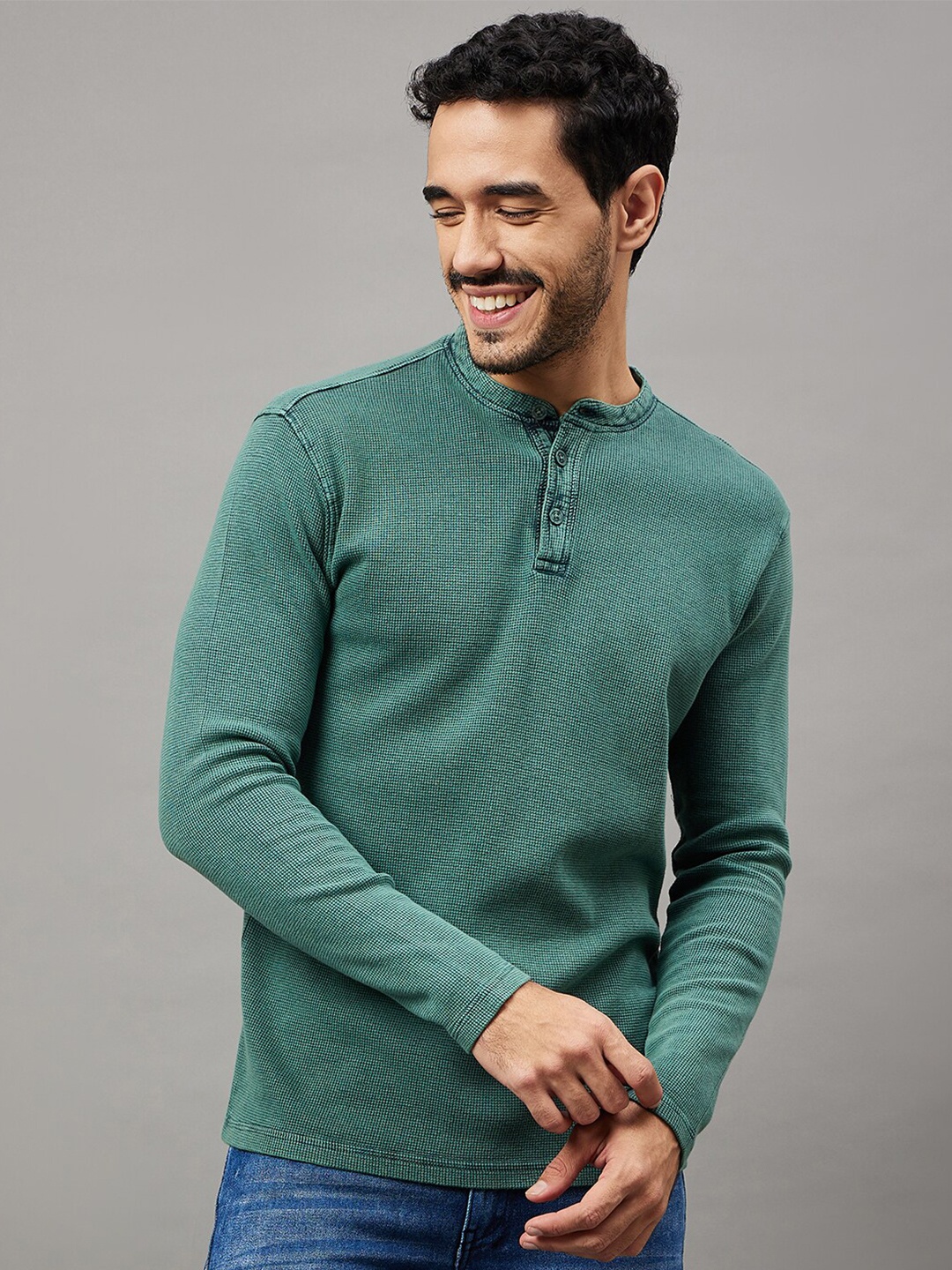 

The Roadster Lifestyle Co. Green Self Design Henley Neck Long Sleeves Tshirt, Olive