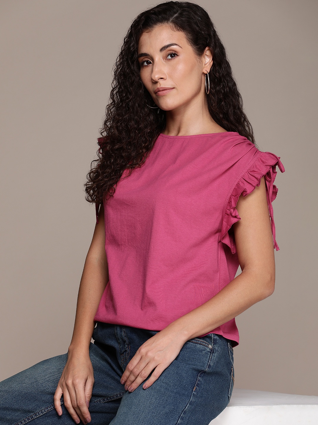 

The Roadster Life Co. Ruffles Detailed Top, Fuchsia