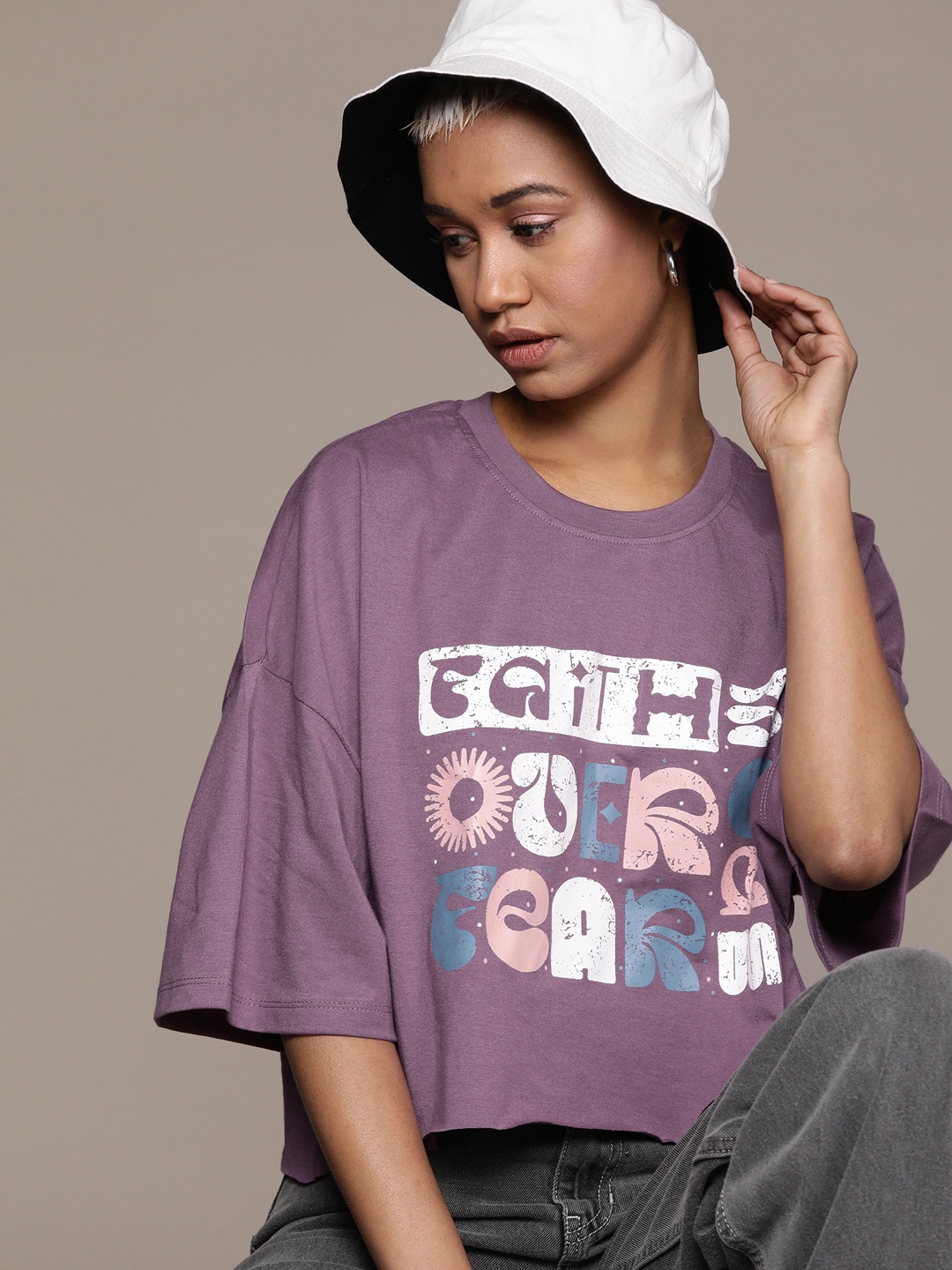 

The Roadster Lifestyle Co. Typography Printed Drop-Shoulder Sleeves Oversized T-shirt, Purple