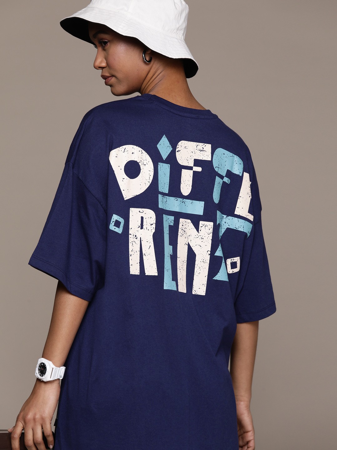 

The Roadster Lifestyle Co. Typography Printed Drop-Shoulder Sleeves Oversized T-shirt, Navy blue
