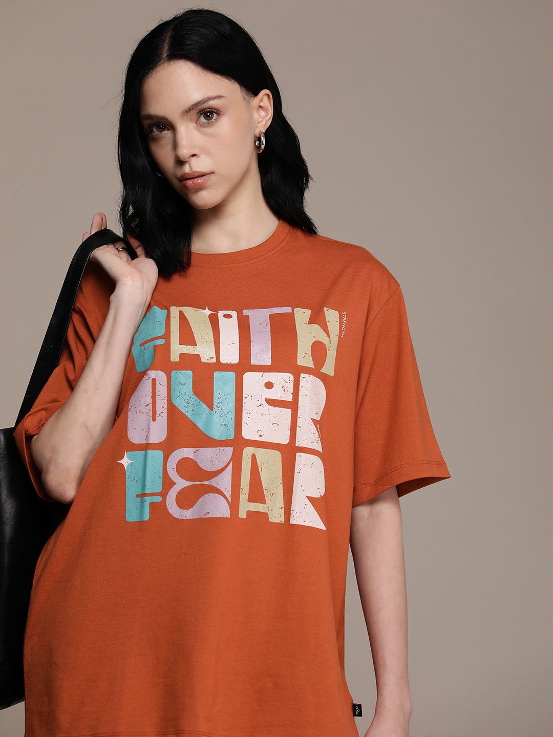 

The Roadster Life Co. Typography Printed Drop-Shoulder Sleeves Oversized T-shirt, Rust