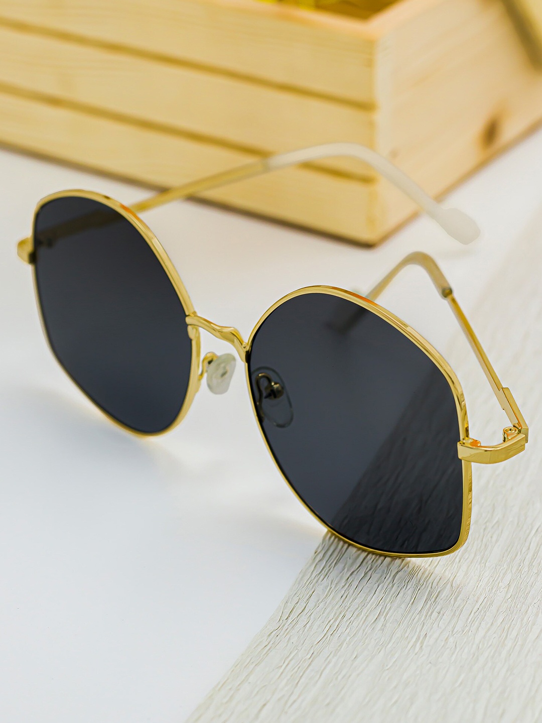 

Bellofox Unisex Full Rim Oversized Sunglasses BS1878-1123, Black