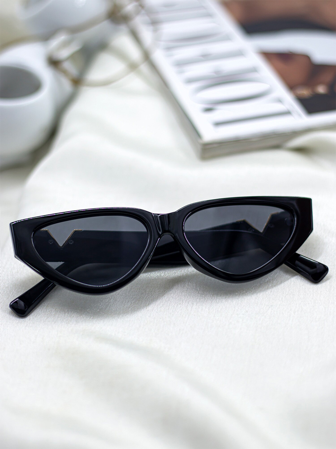 

Bellofox Unisex Cateye Sunglasses-BS2057-1123, Black