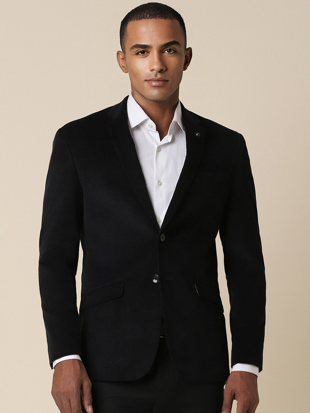 

Allen Solly Textured Notched Lapel Long Sleeves Single-Breasted Slim Fit Formal Blazers, Black