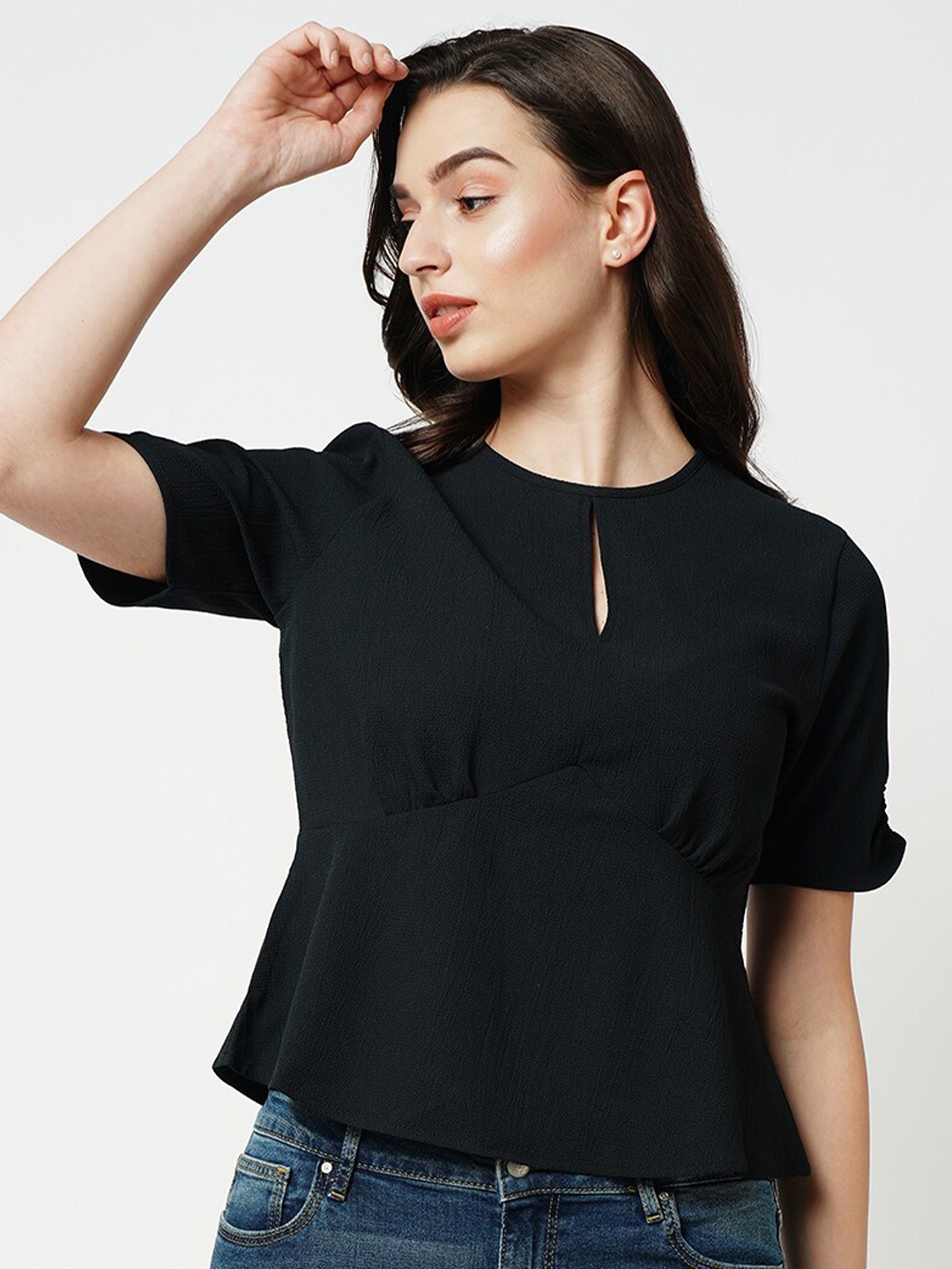 

ONLY Keyhole Neck Gathered Short Sleeves Crop Top, Black