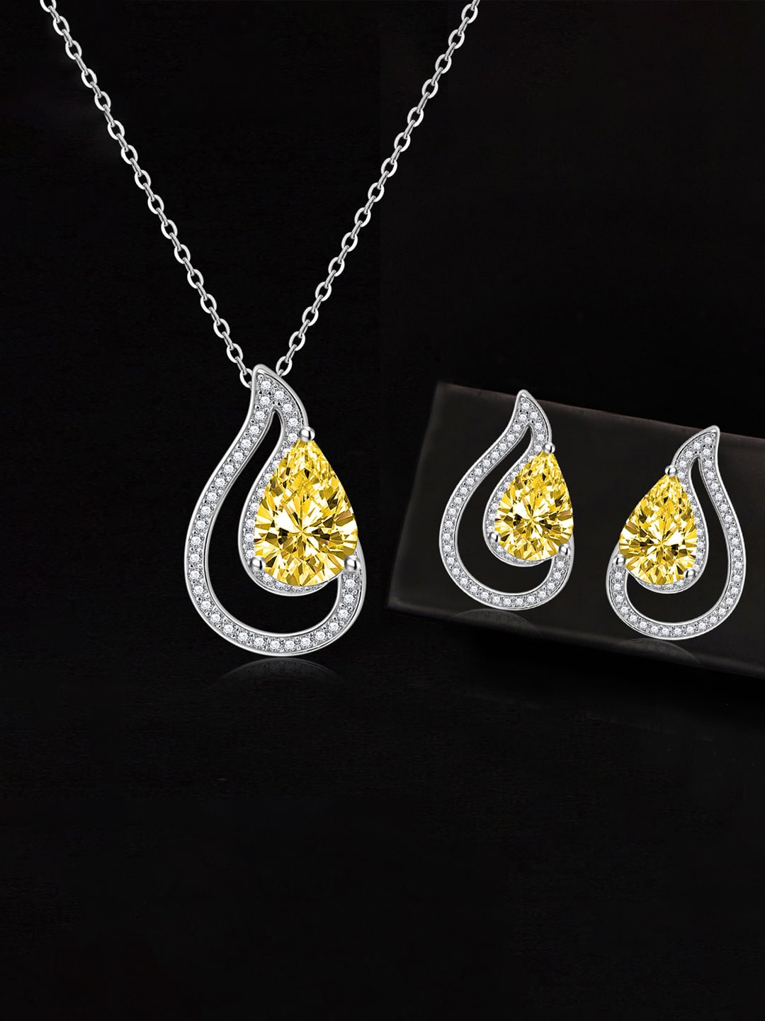 

Designs & You Silver Plated Cubic Zirconia Studded Jewellery Set