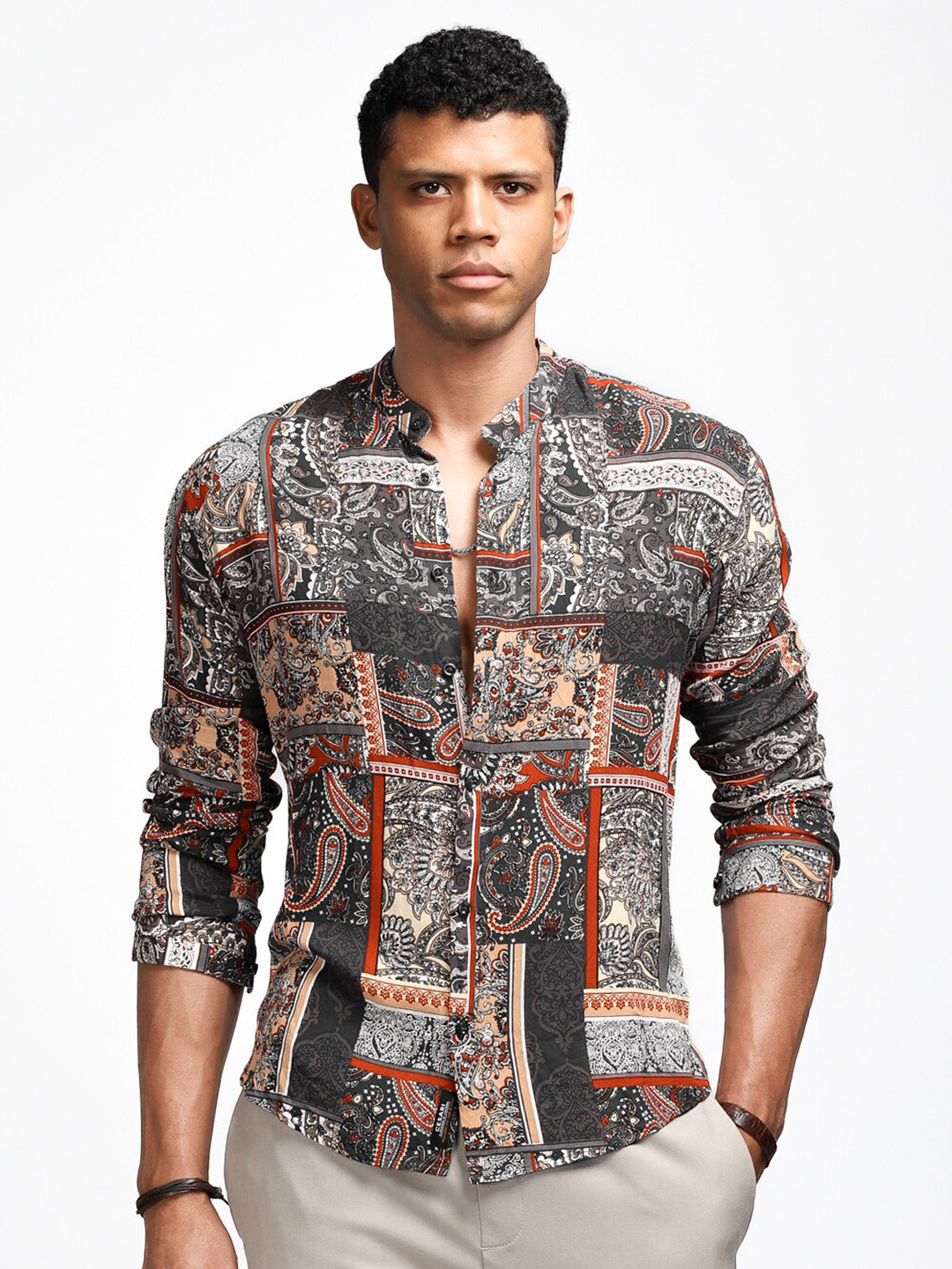 

CESARI LONDON Comfort Ethnic Motif Printed Mandarin Collar Casual Shirt, Grey