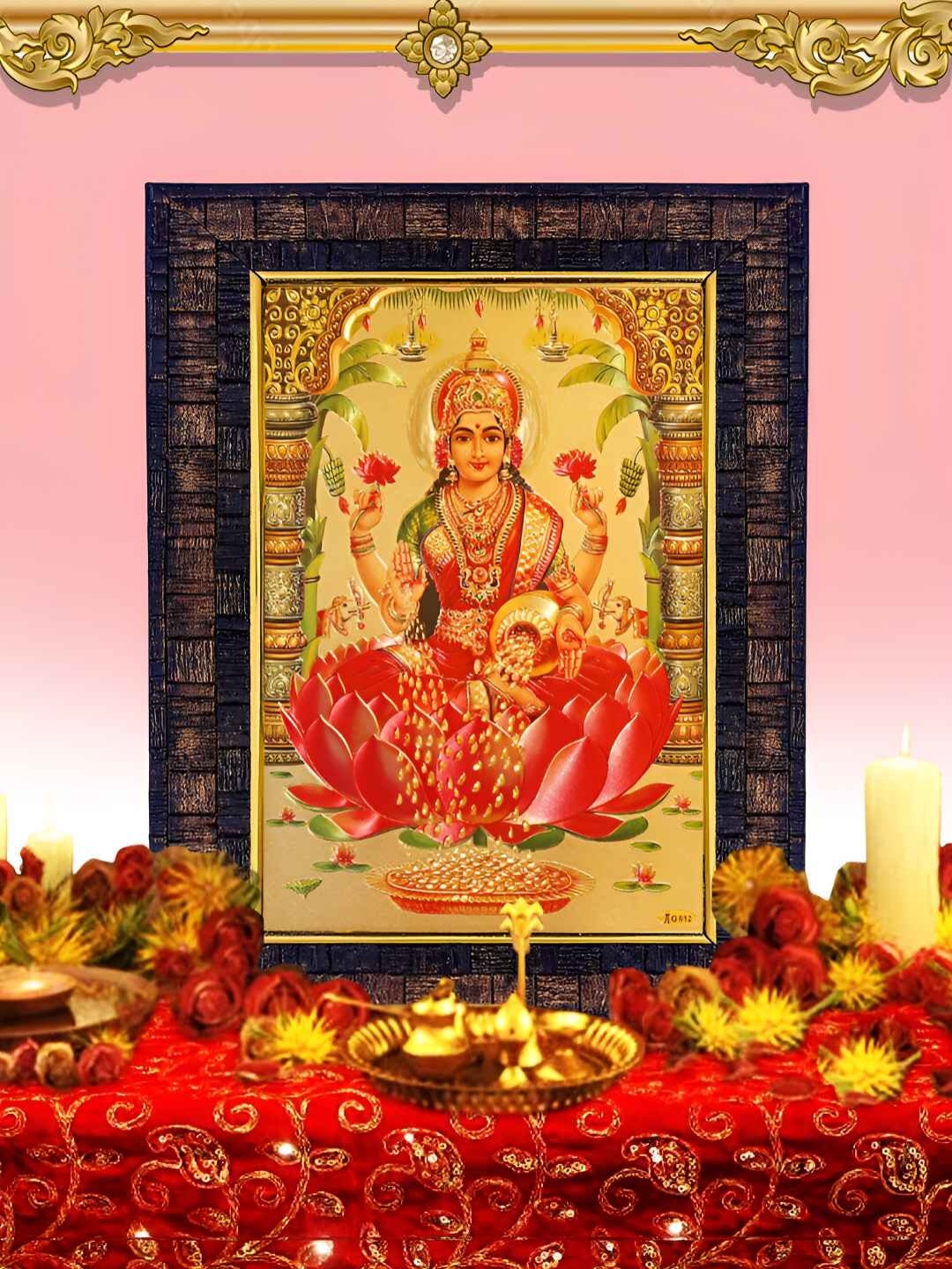 

Hawai Black & Red 24k Gold Plated Goddess Lakshmi Wooden Wall Photo Frame