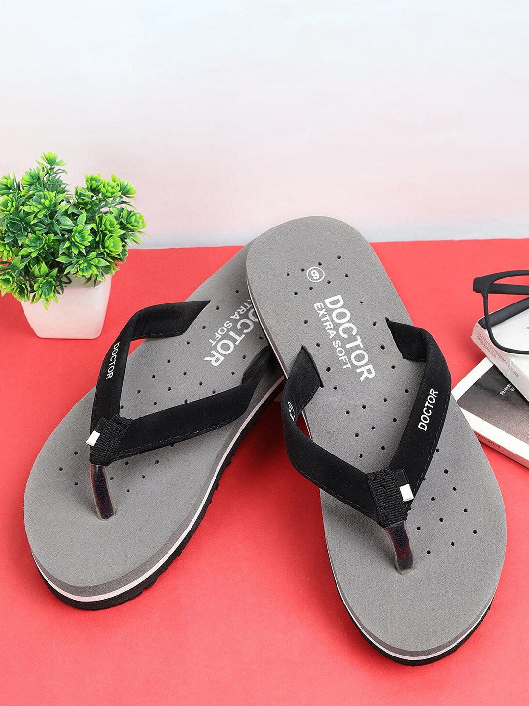

DOCTOR EXTRA SOFT Women Orthopedic Thong Flip-Flops, Grey