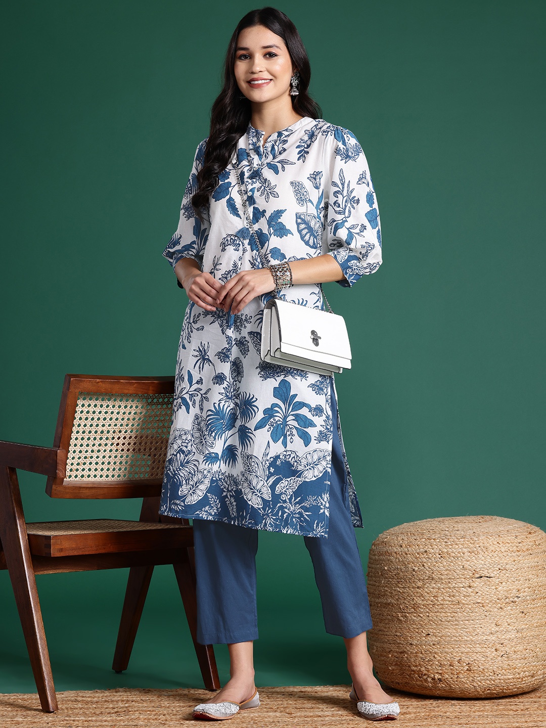 

Sangria Floral Printed Pure Cotton Kurta & Trousers Set, White