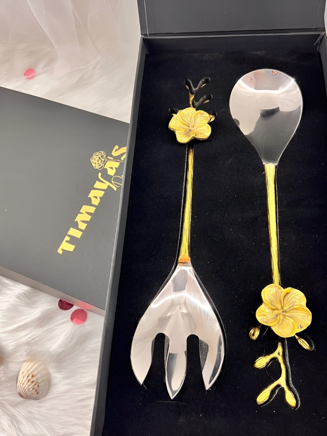 

Timaya's Decor Glidded Bloom Gold Toned 2 Pieces Stainless Steel Serving Set