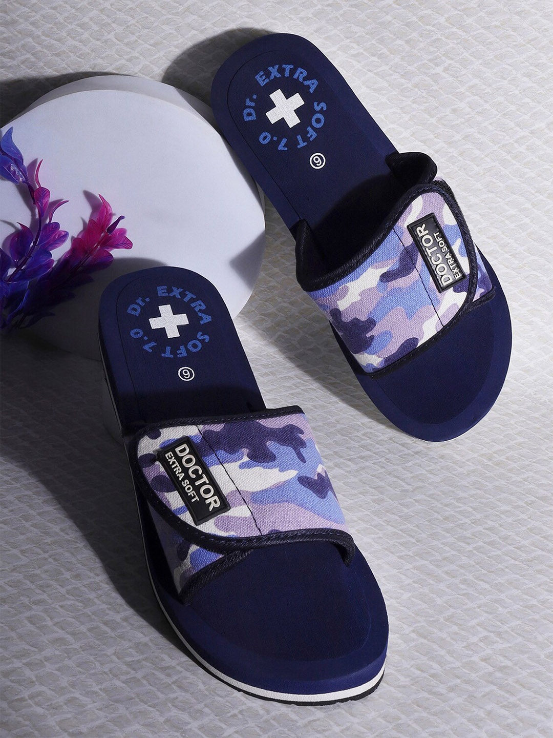 

DOCTOR EXTRA SOFT Women Printed Orthopedic Non-Slip Adjustable Velcro Sliders, Navy blue