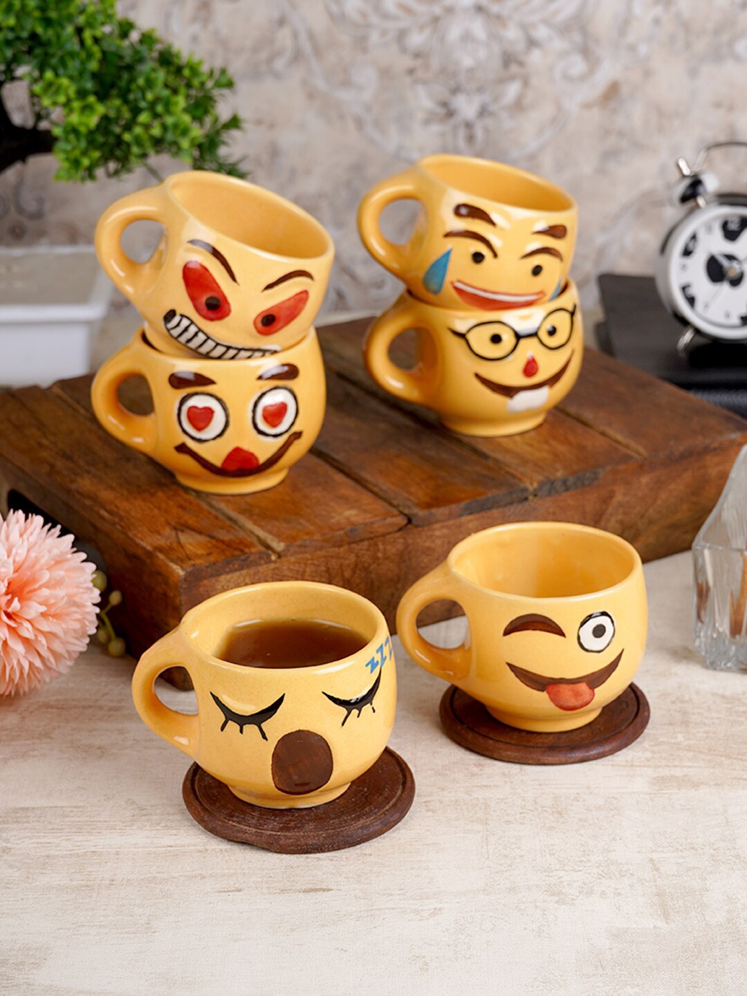 

CDI 6 Pieces Emoji Printed Ceramic Glossy Mugs 100 ml, Yellow