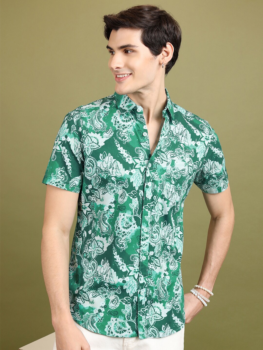 

HIGHLANDER Floral Printed Cotton Shirt, Green