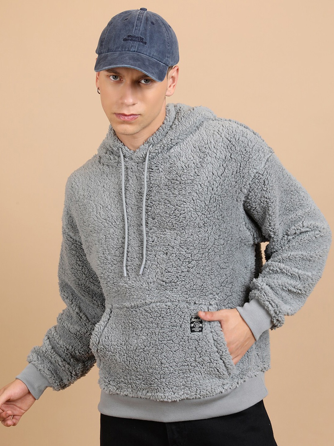

HIGHLANDER Self Design Hooded Drop Shoulder Sleeves Sweatshirt, Grey