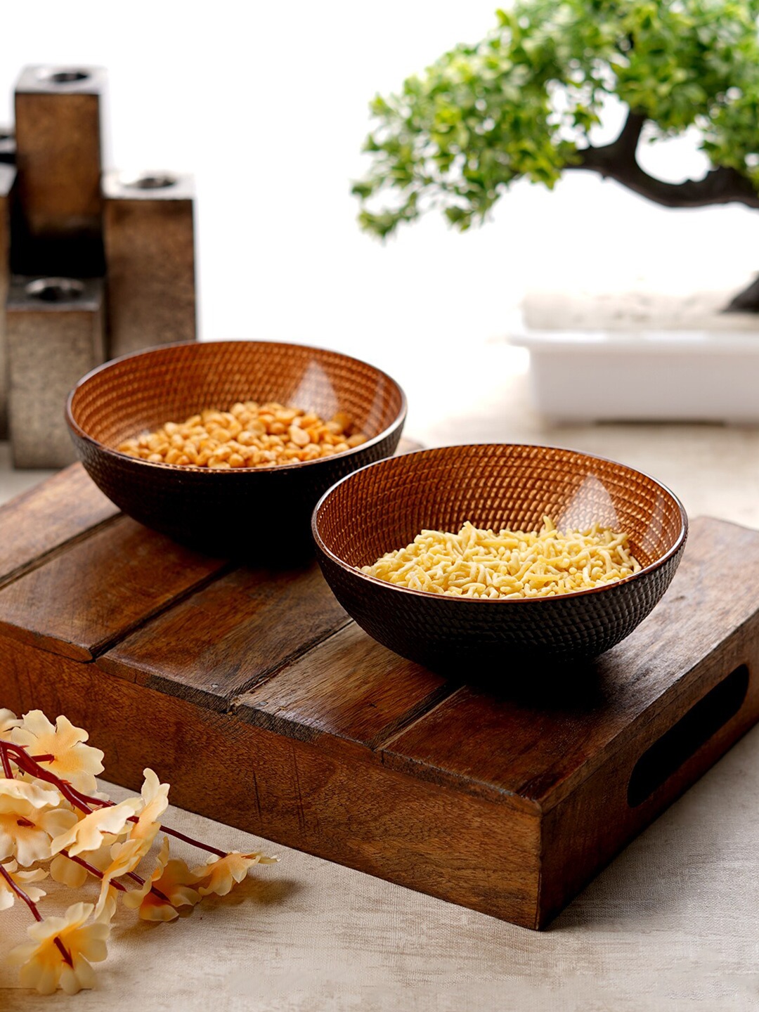 

CDI Black & Brown 2 Pieces Textured Matte Serving Bowls