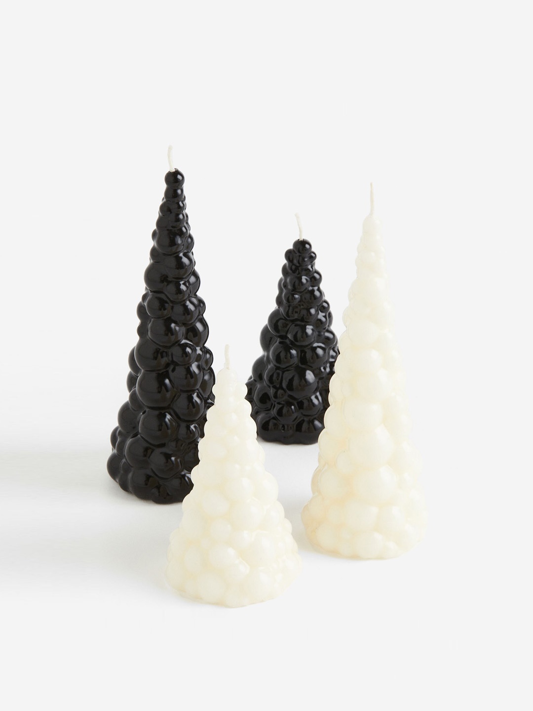 

H&M White Tree-Shaped Candle