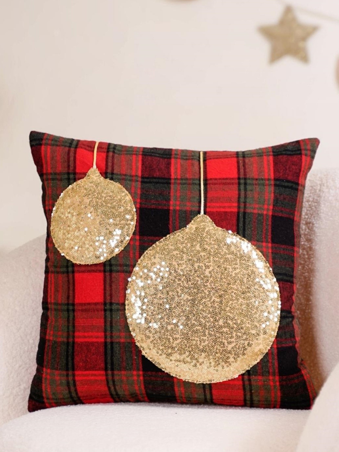 

Nestasia Red & Gold-Toned Checked Bubbles Sequin Square Cushion Cover