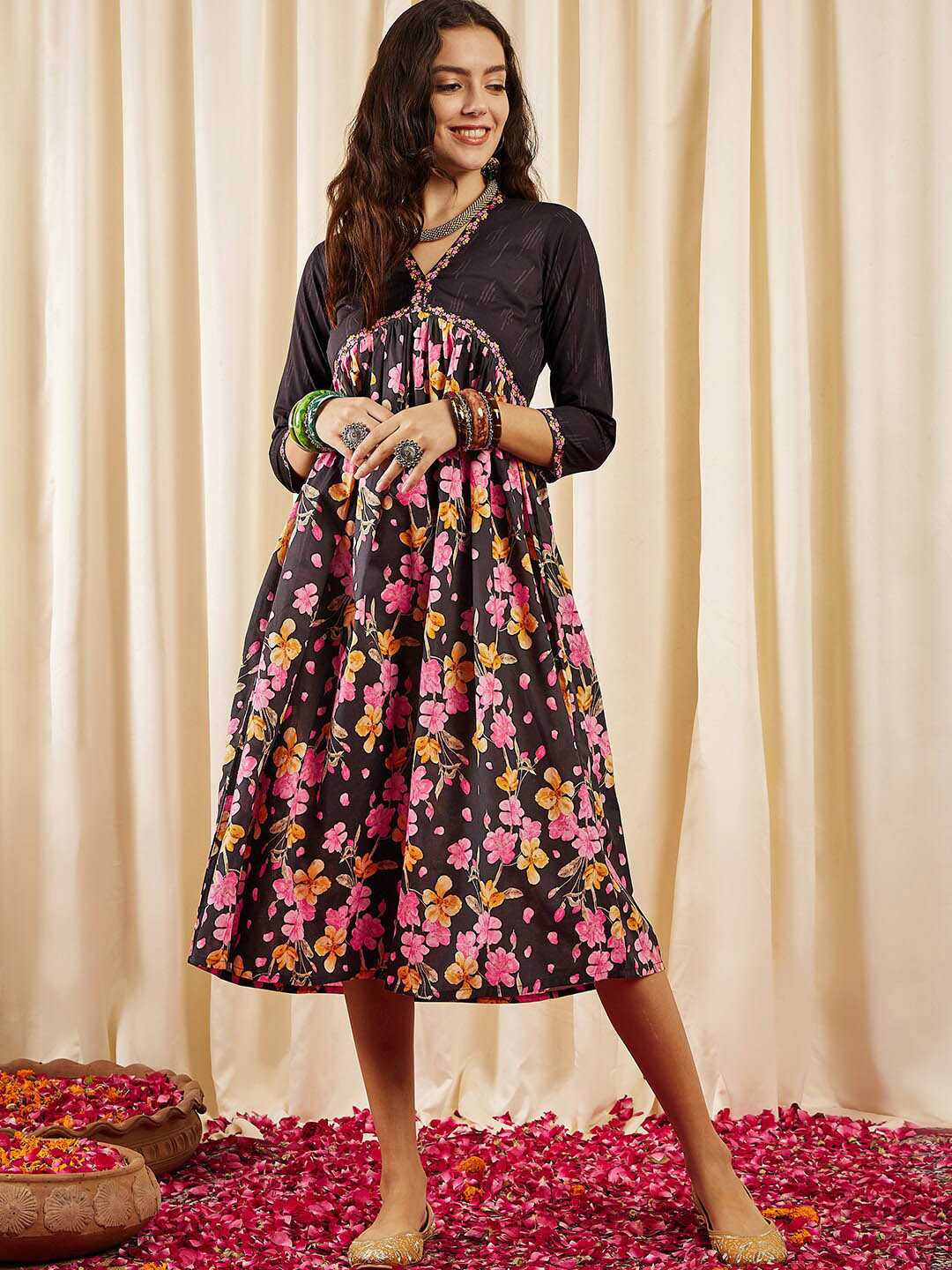 

Inddus Floral Printed V-Neck Gathered Detailed Pure Cotton Empire Midi Ethnic Dress, Black