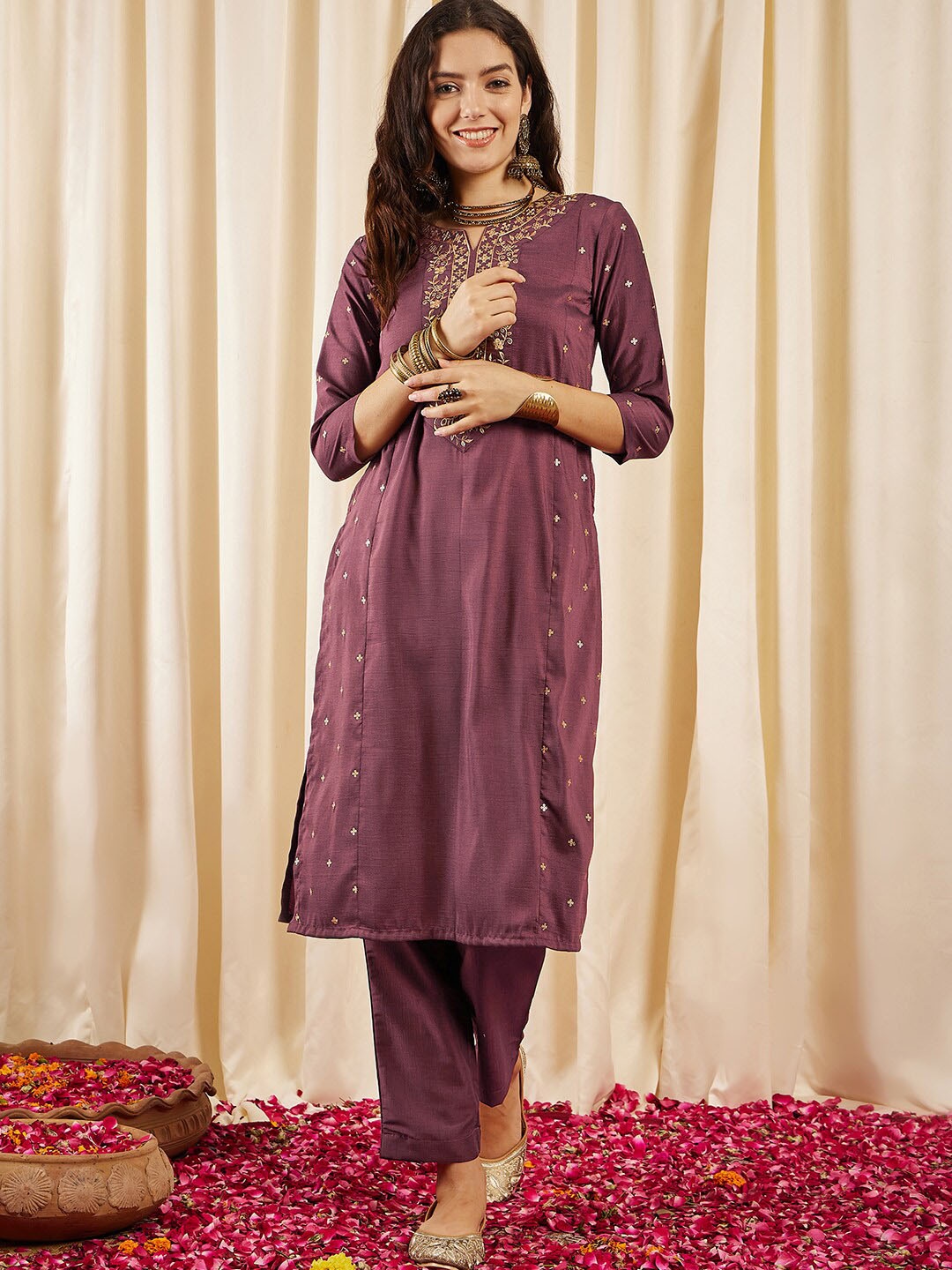 

Inddus Floral Embroidered Regular Kurta with Trousers, Brown