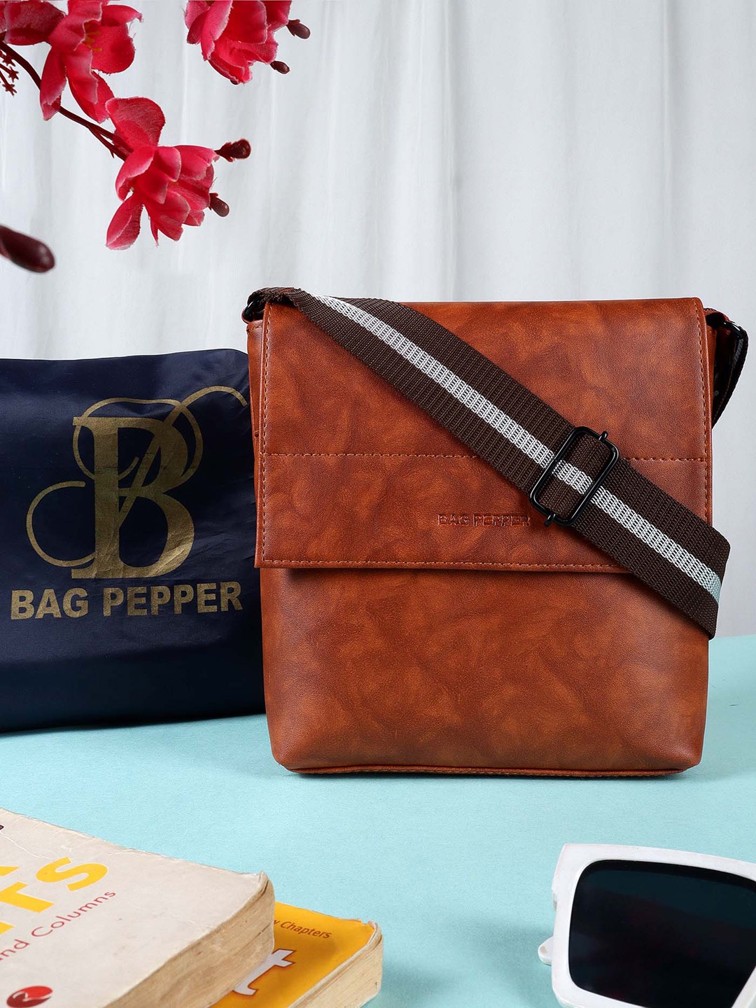 

Bag Pepper Men Textured Sling Bag, Tan