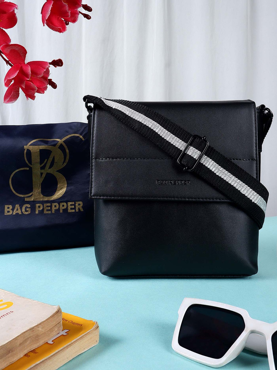 

Bag Pepper Men Textured Sling Bag, Black