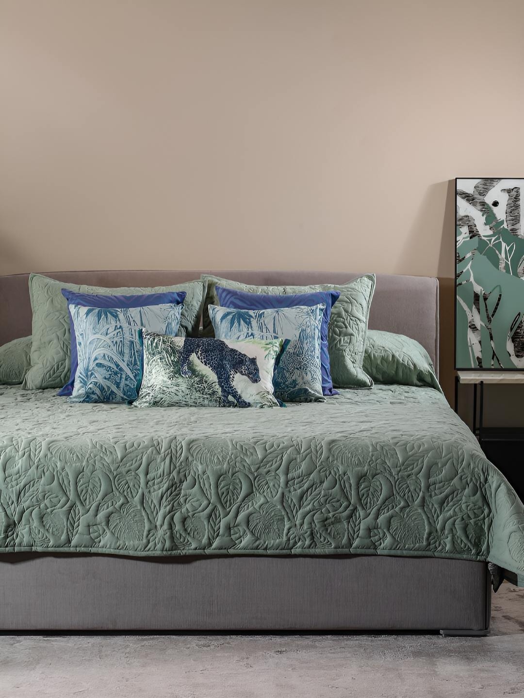 

Eris Home Green Floral Quilted Double King Cotton Bed Cover with 2 Pillow Covers