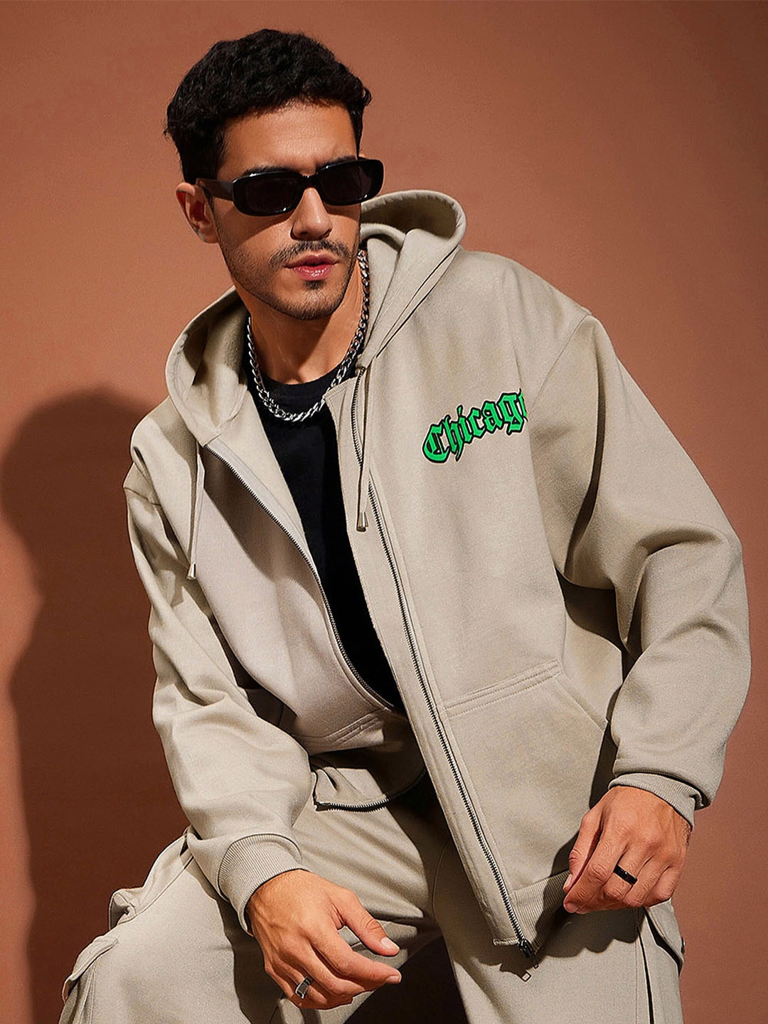 

MASCLN SASSAFRAS Taupe Chicago Printed Hooded Oversized Front-Open Pullover