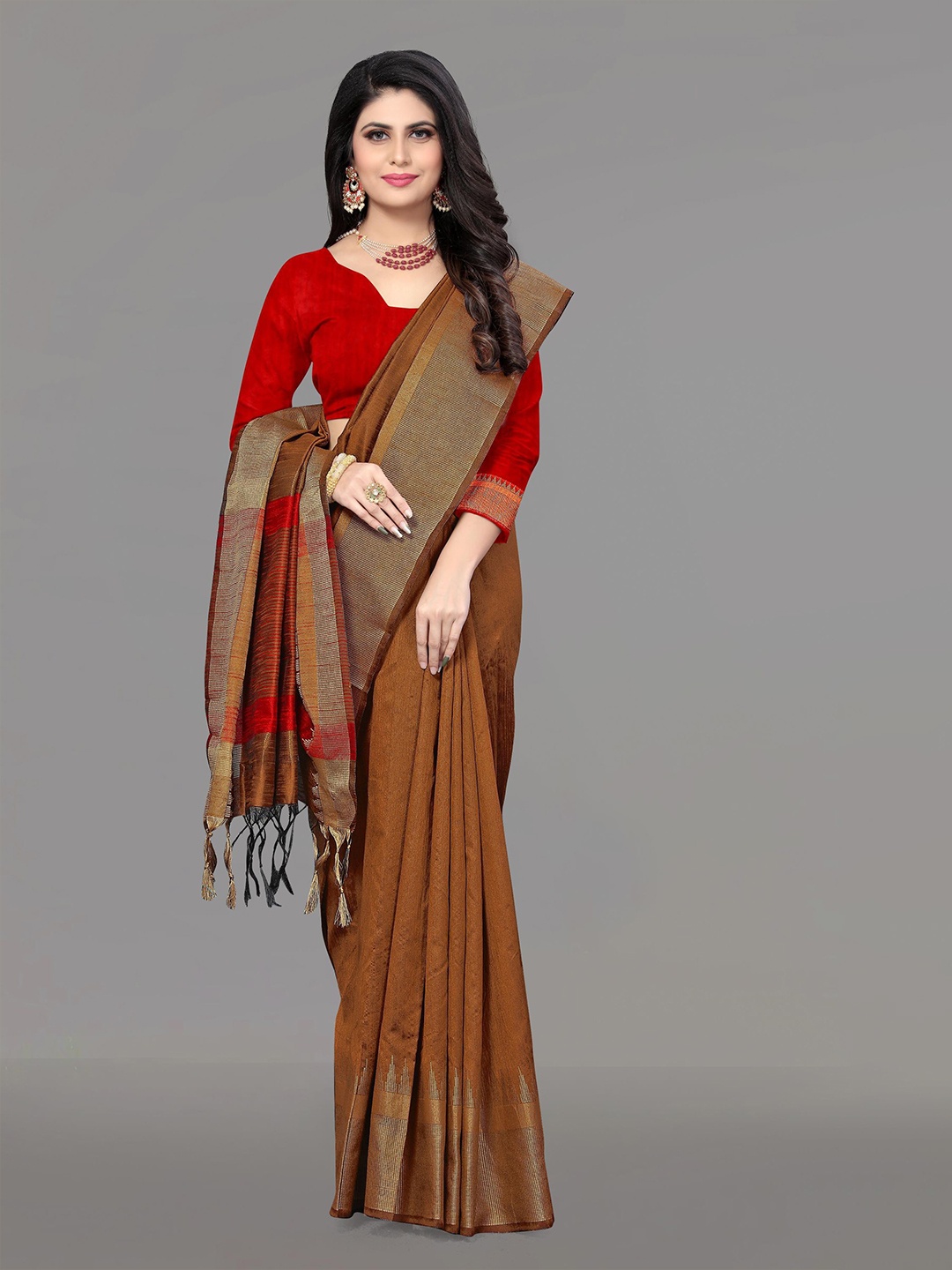 

DIVASTRI Ethnic Motifs Woven Design Zari Banarasi Saree, Brown